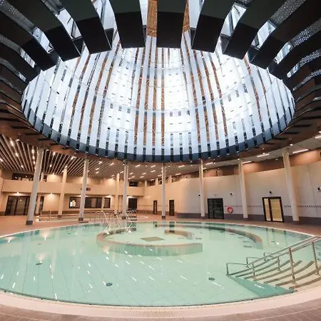 Le Palais Des Thermes Apartment *