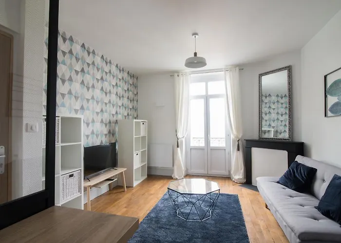 Le Palais Des Thermes